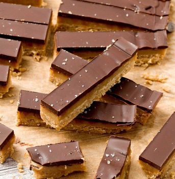 Easy Chocolate Bar Peanut Butter Protein Bars (No Added Sugar), Whey Protein Bar Cocoa & Chocolate • Go On • 50gr - Mythic Flavors - HELBER AGRO PRODUCT COMPANY LTD - Kenya
