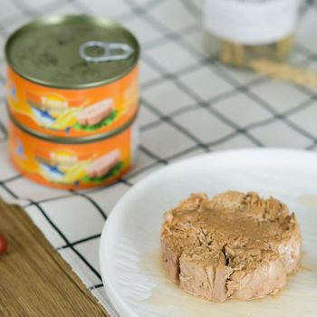 Fresh Canned Foods Delicious Tuna Canned in Vegetable Oil Canned Tuna in Brine 185g -  DAEWKAEW PANTAMANG Co., Ltd - Thailand