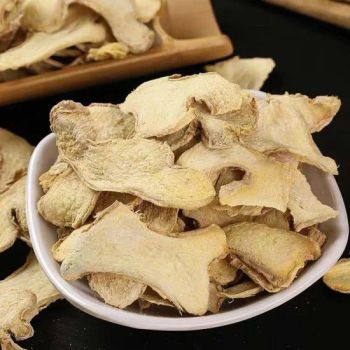 Healthy Vegetables Dehydrated Ginger Flakes Ginger Chips MOQ 500kg Type Dried Moisture 8% Color Yellow Origin China Size - Shanghai Sinospices Sourcing Ltd. - China