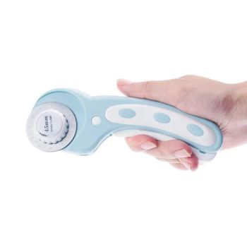 Customized 45mm Rotary Cutter with 5PCS Extra Blades - Ningbo Liberty Port Textile Co., Ltd. - China