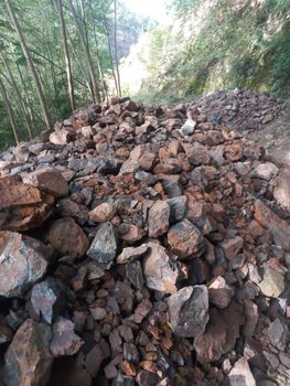 Iron Ore Rejection Rate 60% Iron Content 62% Min Granulometry 08-50 Mm Average Iron Content 65% Compliance Standard As Per Attached Sgs - World Tradings Co., Ltd - Japan