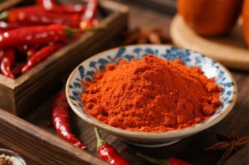 Red Chili Pepper Crushed Paprika in Powder - SAEBYGARD AVLSGARD A/S - Denmark