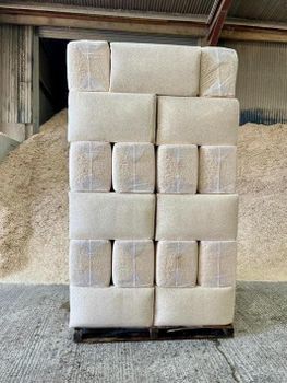 Pine Wood Shaving Origin Asia Product Type Horse Bedding Features Gluten-Free, Organic - Future Link General Trading - United Arab Emirates
