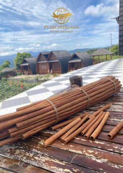 cinnamon stick / cassia / cassia stick Quality HIGH QUALITY Flavor Bitter & Spicy Color Yellowish Brown Ingredients 100% - Pt Archipelago Prime Export - Indonesia