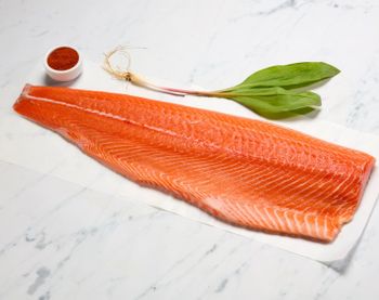 High Quality Whole Salmon Fish Cut Excellent Taste For Supermarkets Seafood Markets And Restaurants - CPW TRADE LTD - United Kingdom