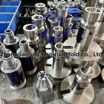 Specially Make PVC Pipes and Apply Them to Water Pipes and Other Functions. - Zhangjiagang City Haohua Mold Co., Ltd. - China