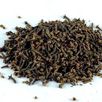 Selected Organic Spice Export Quality Cloves Packed In Vacuum Bags For International Grocery Suppliers from malter group Selected Organic Spice Export Quality Cloves Packed In Vacuum Bags For International Grocery Suppliers - malter group - Tanzania