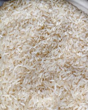 Rice, Spices, Pulses Color White Length 8.35mm Moisture Content 12% Broken Percentage - Shree Balaji Exim International - India