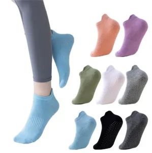 Custom Wholesale Adult Kids High Quality Sport Trampoline Socks - YC Clothing Co., Ltd. - China