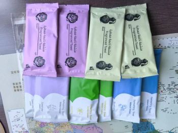 Microfiber / Superfine Fiber Disposable Wipe Refreshing Wet Towel Customized Scents for Airline, Hotel, Restaurants - Yeah Co.,Ltd. - China