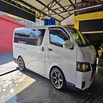 2021 for Hiace Pickup Automatic Left Steering Dark Interior Electric Turbo Leather Seats R16 FWD 360 Camera Used Car - Smart Agri GmbH - Germany
