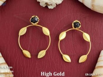 Vintage Rose Cut Earrings Gender Women Weight 23 Grams Price Rs 500/ Pack Occasion Daily Wear Polish High Gold Polish Diamond Type Artificial -  S Creation  - India