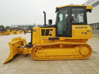 240HP Earth Moving Machinery Bulldozers Dh24 Hydraulic Drive Bulldozer Mini New Bulldozer - Cruking Engineering Equipment (Xiamen) Co., Ltd. - China