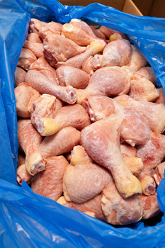Frozen chickemn drumsticks, bone in, skin on in cartons 12 kg from Centavras Kft Frozen chickemn drumsticks, bone in, skin on in cartons 12 kg - Centavras Kft - Hungary
