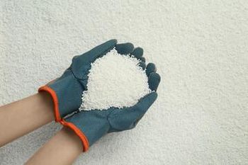 B2B Supplier of DEF Urea Nitrogen Fertilizer CAS No.: 57-13-6 - Porcosta, LDA - Portugal