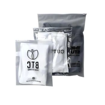 Clothes Packaging Bag with Handle for Skirt Package Origin China Trademark yushun HS Code 3923210000 Useful Package - Qingdao Yushun Plastic Co., Ltd. - China