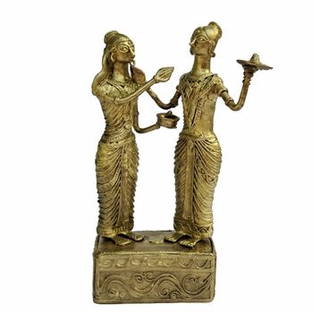 Dhokra Sindur Khela Hand Crafted Decorative Showpiece, For Decoration - Rainbow Feathers - India