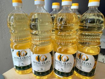 Refined Sunflower Oil With Light Texture Natural Purity And Excellent Clarity For Food Service And Retail Supply - PLANETE COMMERCE - France