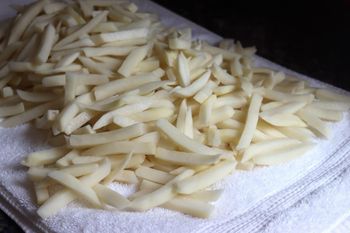 Spicy Crispy Golden Frozen French Fries for Quick Snacks Party Starters & Easy Meal Sides in Bags for Children - CPW TRADE LTD - United Kingdom