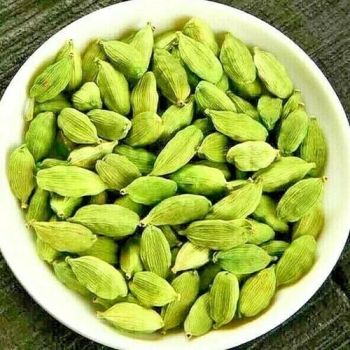 Premium Indian Green Cardamom Pods – Size 6 to 8.5 mm – Bold Quality – Bulk Export Grade - Axilion Exim Private Limited - India