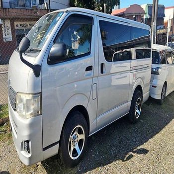 High Grade Toyota Hiace Excellent Quality Wholesale Price Durable Construction Comfortable Commercial Travel Vehicle - Smart Agri GmbH - Germany