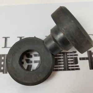 Pengxiang Px90mt Px65mt Front Engine Mount 01160486 - Shandong Lianwo Heavy Truck Components Co., Ltd. - China