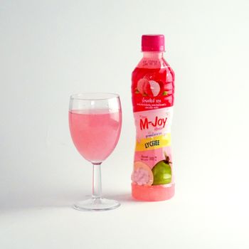 M-joy 380ml Pink PET Bottle Soft Drinks Packaging Daily 25% Lychee Juice Fruit Concentrate Fruit Juice - 3M FOOD PRODUCT CO., LTD. - Thailand