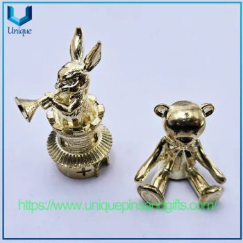 Custom Designed Metal Craft Gifts Monkey Rabbit Animal Shape Gold-Plated Silver-Plated Decorative Accessories for Knob Decoration Clock's Chain - Dongguan Unique Pins & Gifts Co., Ltd. - China