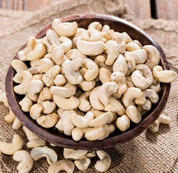 Wholesale Brazilian Raw Dried Cashew Nuts 100% Natural Grade Bulk 50LBS/Carton 2 Year Shelf Life Cool Dry Storage Baking Own - AGRONOVA - United States