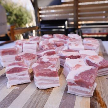 Best Ever Frozen Pork Carcass Bulk High Quality ODM Service Stylish Dried Meat Grade 2 Year Shelf Life Unbeatable Price - Carla Pisselli Commercio - Brazil