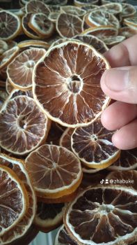 DRIED LEMON Form INDONESIA Color BROWN YELLOW Shelf Life 12 - TRIANI BARAKA BANUA - Indonesia