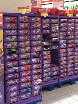 New Stock 2026 Milka Chocolate Bars Designed for Retail Stores Gift Businesses Food Suppliers and Wholesale Importers - PLANETE COMMERCE - France