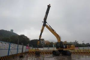 Telescopic Excavator Long Reach Boom Hydraulic Telescopic Mast Long Arm Excavator Telescopic - TYSIM Piling Equipment Co., Ltd. - China