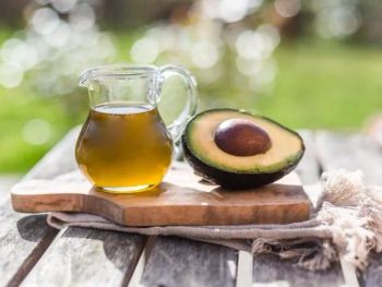 Avocado Oil (Cold-Pressed) - EOSAT Edible Oil South Asia Trade - Indonesia