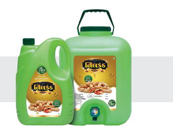 Groundnut Product Oil ( Crude Groundnut Oil + Filtered groundnut oil) Content Max 6-8% Fiber Content Max 8-10% Protein Content Max 40% Moisture Content Max 5-6% Sand And Silica Content Max 1% - GHANSHYAM TRADERS - India
