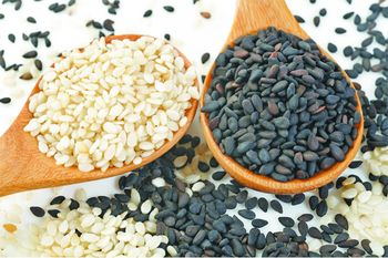 White Sesame Seeds  - LIVAGRO VENTURES (PRIVATE) LIMITED  - Pakistan