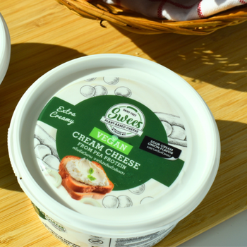 Vegan Cream Cheese - Sour Cream Onion Flavor, 200g - Swees Plant Based Foods Co., Ltd. - Thailand