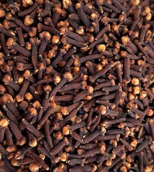 AB6 Cloves Grade AB6 Max. Moisture (%) 10% Drying Process Sun and Oven Packaging PP Bag 25kg/50kg or by - PT Azova Global Indo - Indonesia