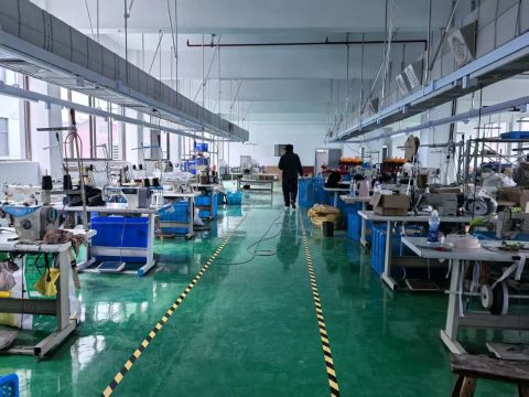 Certificates certificate from Dongyang Huaiwei Hat Industry Co., Ltd.