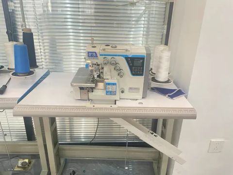 Automatic Thread Cutting Overlock Sewing Machine Condition New Drive ...