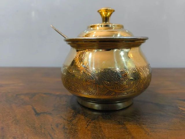 BRASS EMBOSSING GHEE POT Material Brass Interior Coating Tin Design Style Hammered Durability Durable And Long-lasting Appearance Elegant Hammered Brass - Image 3