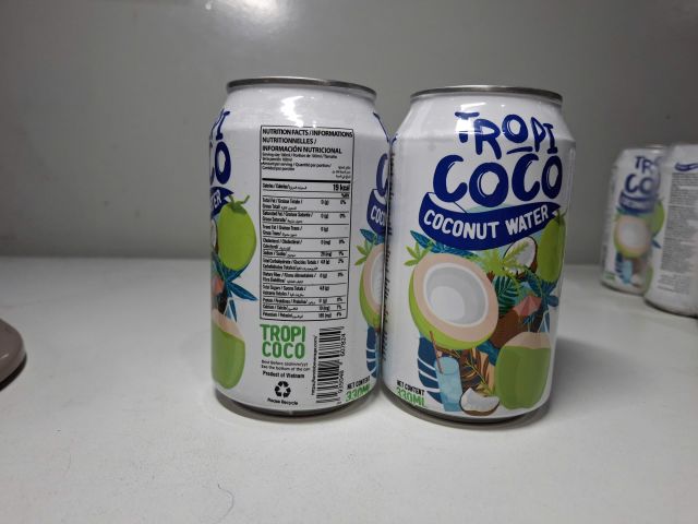 Coconut water 330ml can - Image 1