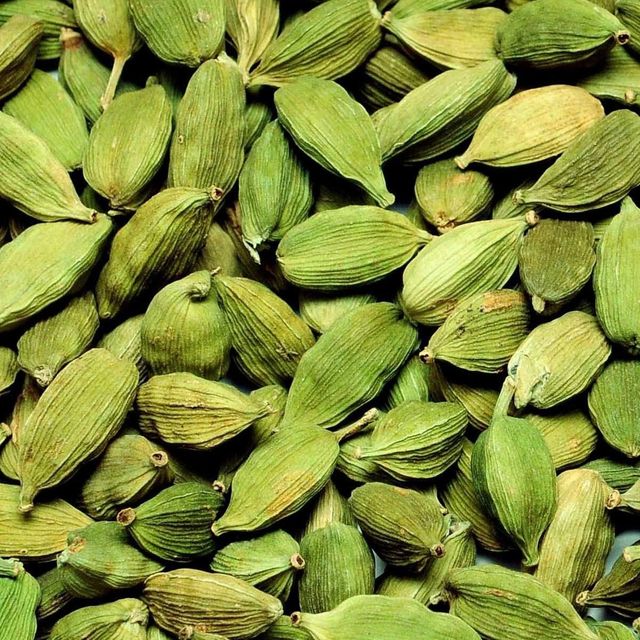 100% Natural Dried Green Cardamom 8mm High Quality Premium Agriculture for Cooking Wholesale 25/50kg PP Bags - Image 1