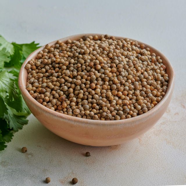 Premium Natural Dried Raw Coriander Seeds Whole Spice for Culinary Cooking Seasoning and Export Supply - Image 5