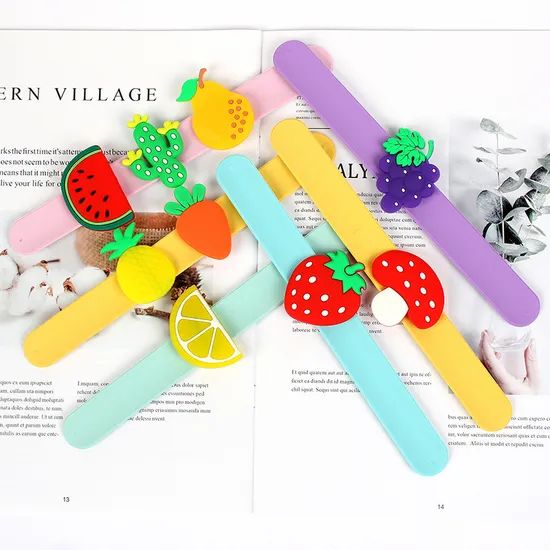 Pattern Clap Hand Ring with Steel Fashion Party Favors Bracelets - Image 4