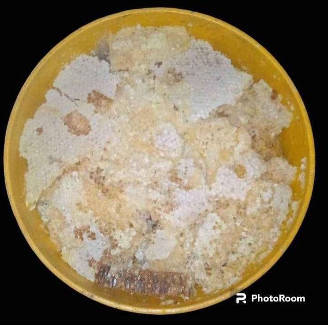 Honey Place of Origin Zambia Purity Natural, Organic Price 4 Dollars Per Kilogram Honey Type Acacia Honey, Artisanal Honey, Bee Honey, Buckwheat Honey, Eucalyptus Honey, Honey Syrup, Infused Honey, Manuka Honey - Image 3