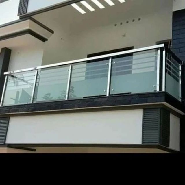 Silver 15mm Tempered Glass Railing Color Silver Design Panel Thickness 15mm Position Balcony Railing Height 2 Feet Material Tempered - Image 5