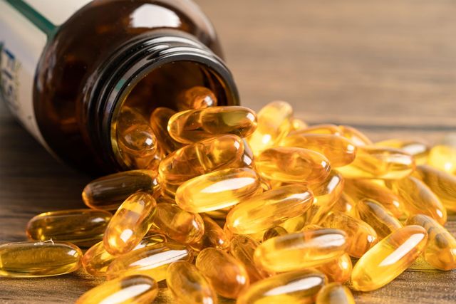 Premium Quality Fish Oil with Omega 3 Supports Heart Brain and Eye Health Buy Now Fast Delivery Guaranteed - Image 2
