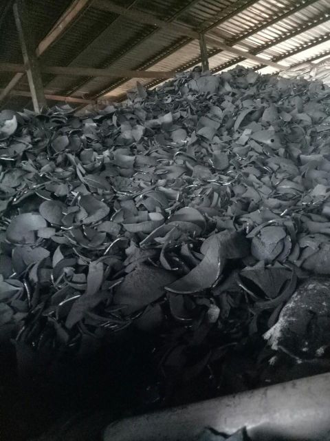 Premium Coconut Shell Charcoal Supplier from Vietnam Color Other Odor Odorless Ash Content Low Heat Output High Delivery Form Other - Image 2