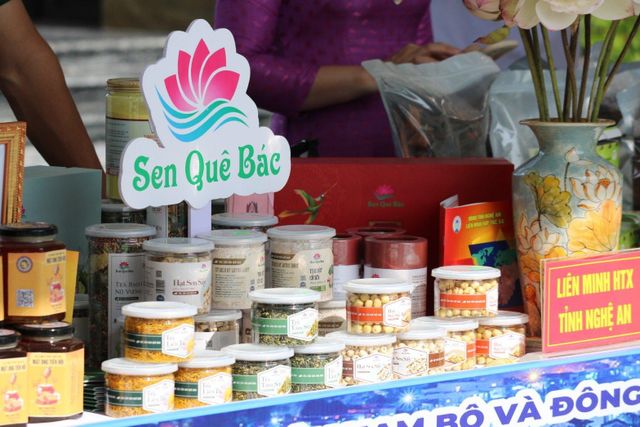 Lotus Seed with Butter - A Gift from Lotus Village - Sen Quê Bác - Image 3